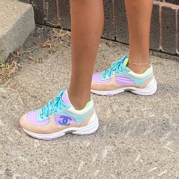 chanel gym shoes